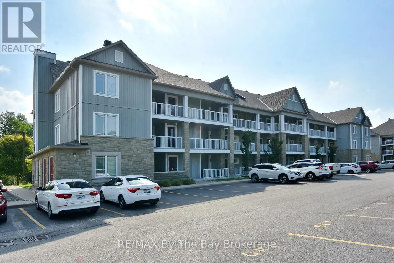 214 - 50 MULLIGAN LANE, #214