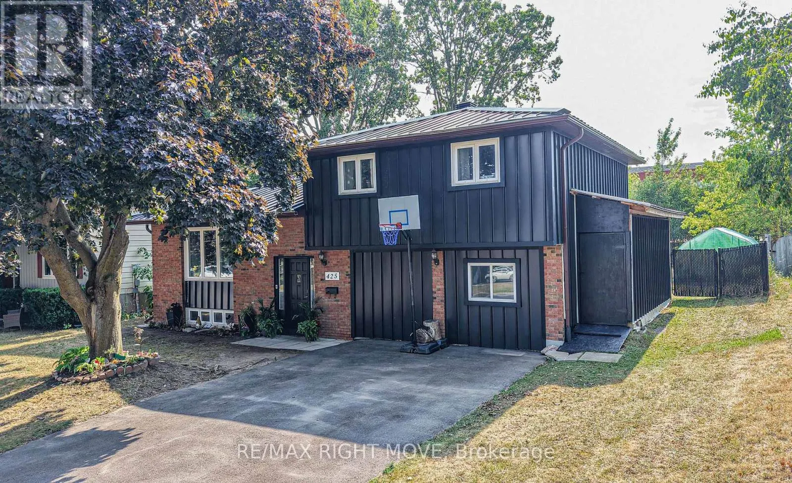 425 RAYMOND AVENUE