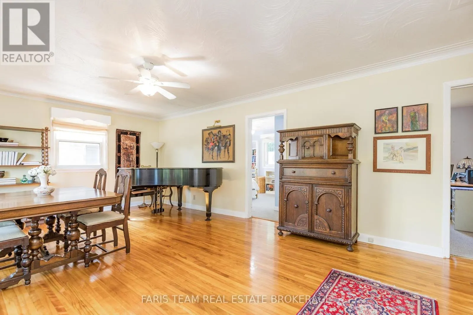 302 SUNNIDALE ROAD