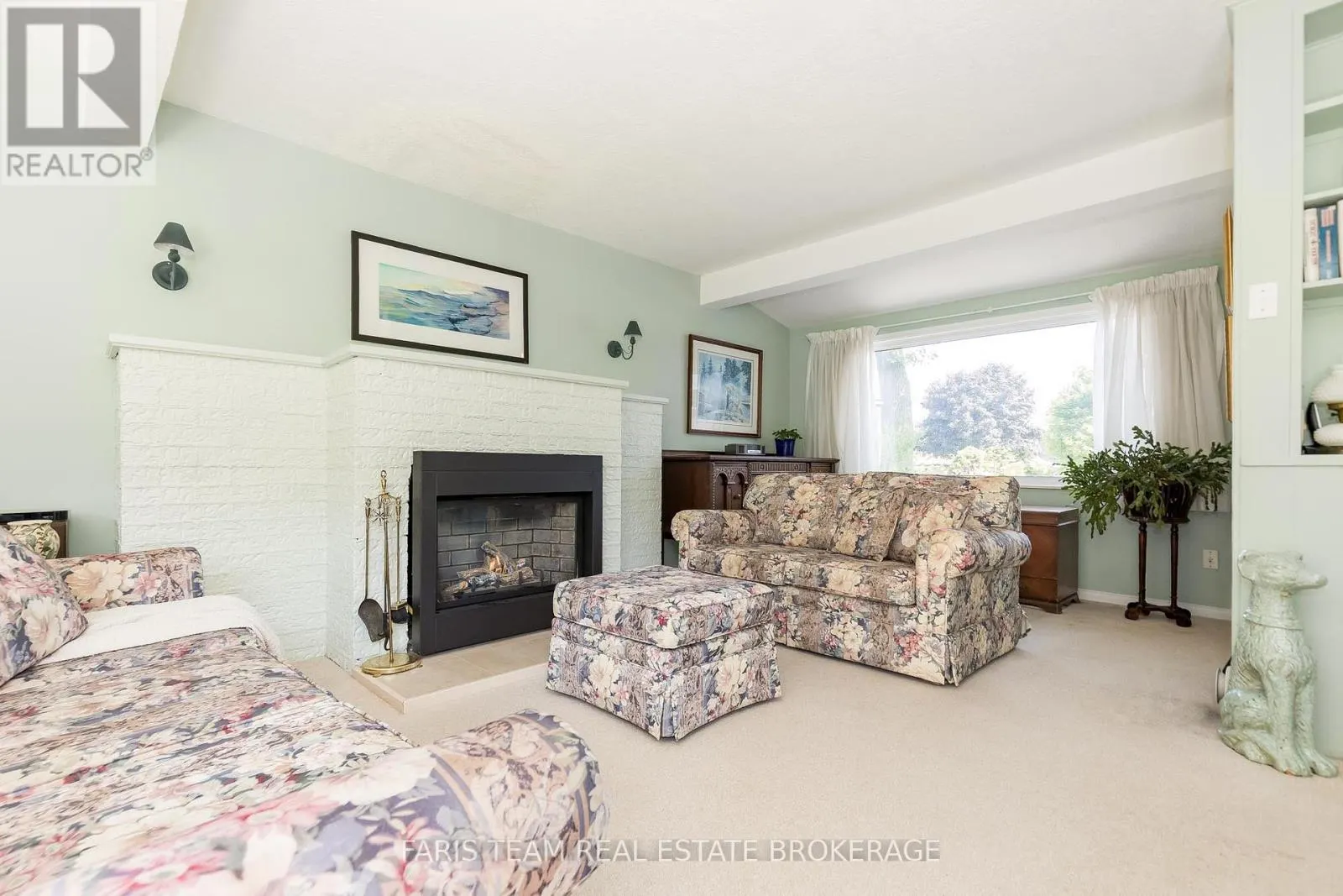 302 SUNNIDALE ROAD