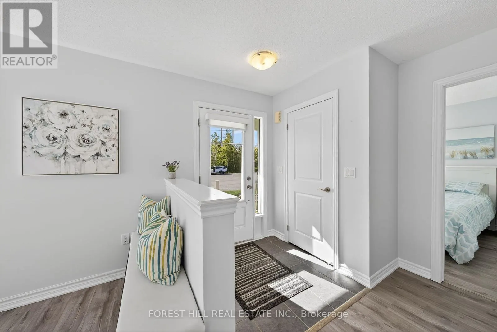 70 ROBERT STREET S