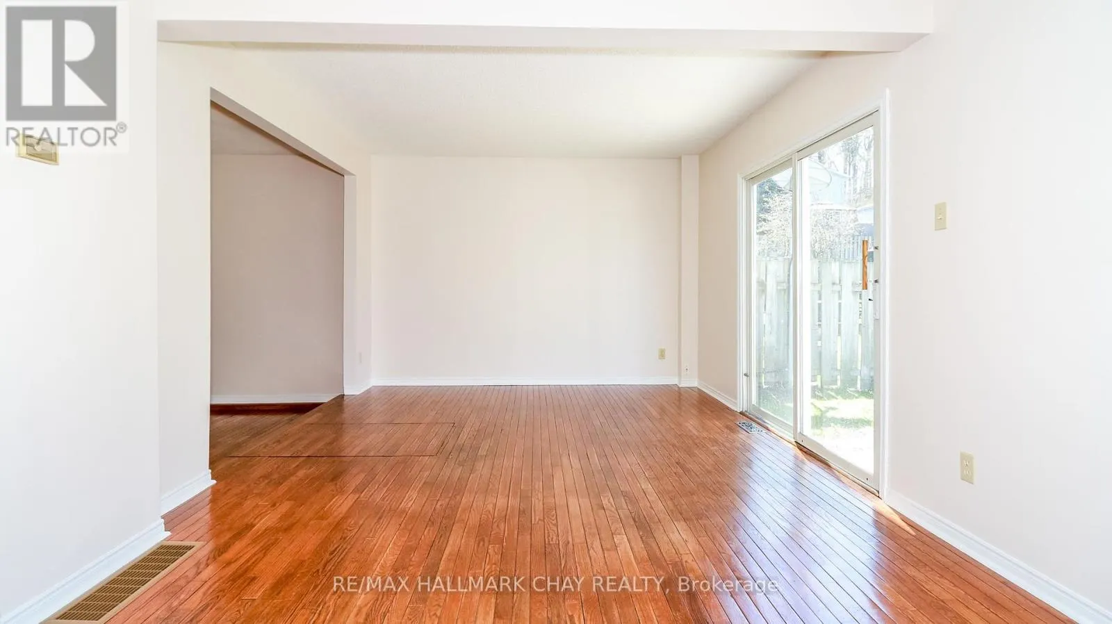82 MELINDA CRESCENT