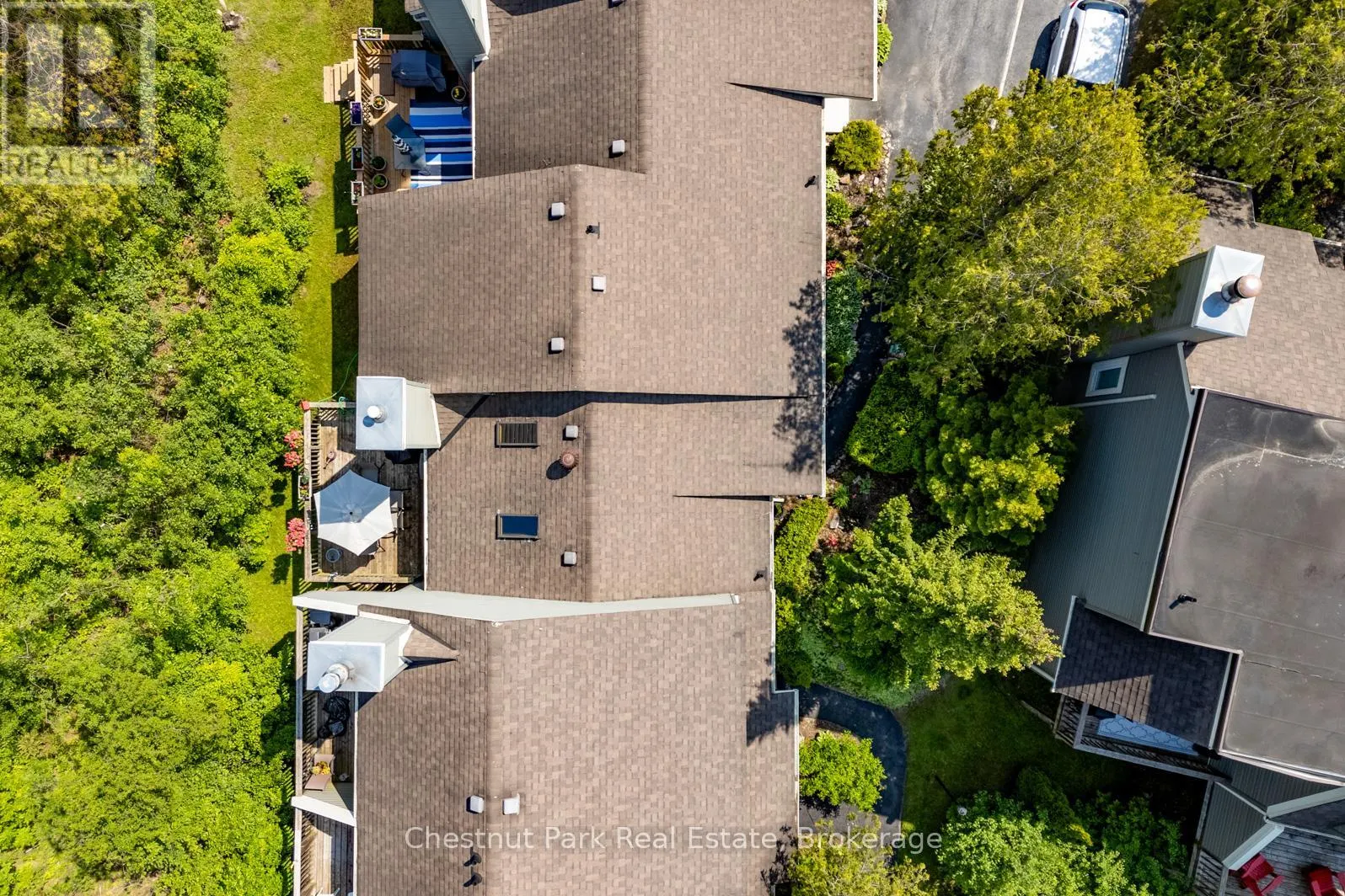 197 ESCARPMENT CRESCENT