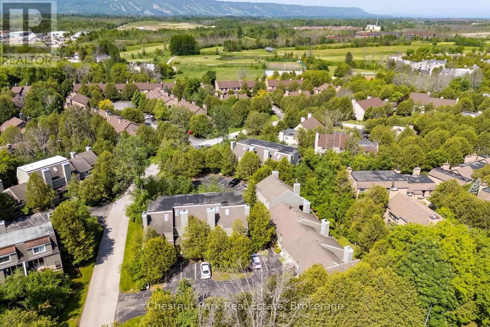 197 ESCARPMENT CRESCENT