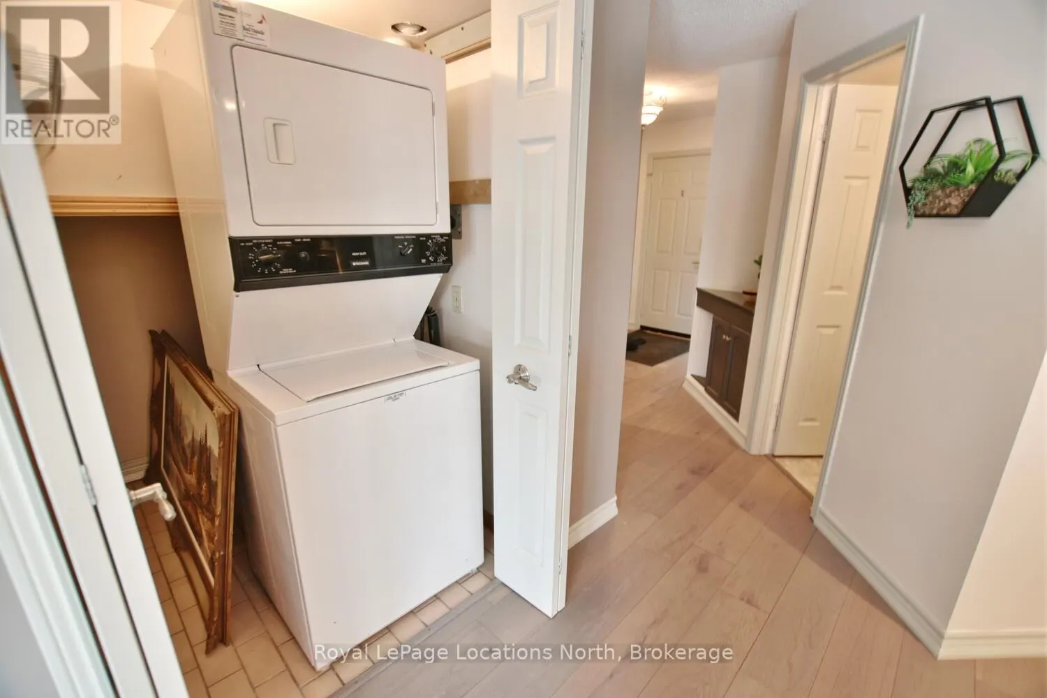 153 - 30 RAMBLINGS WAY, #153