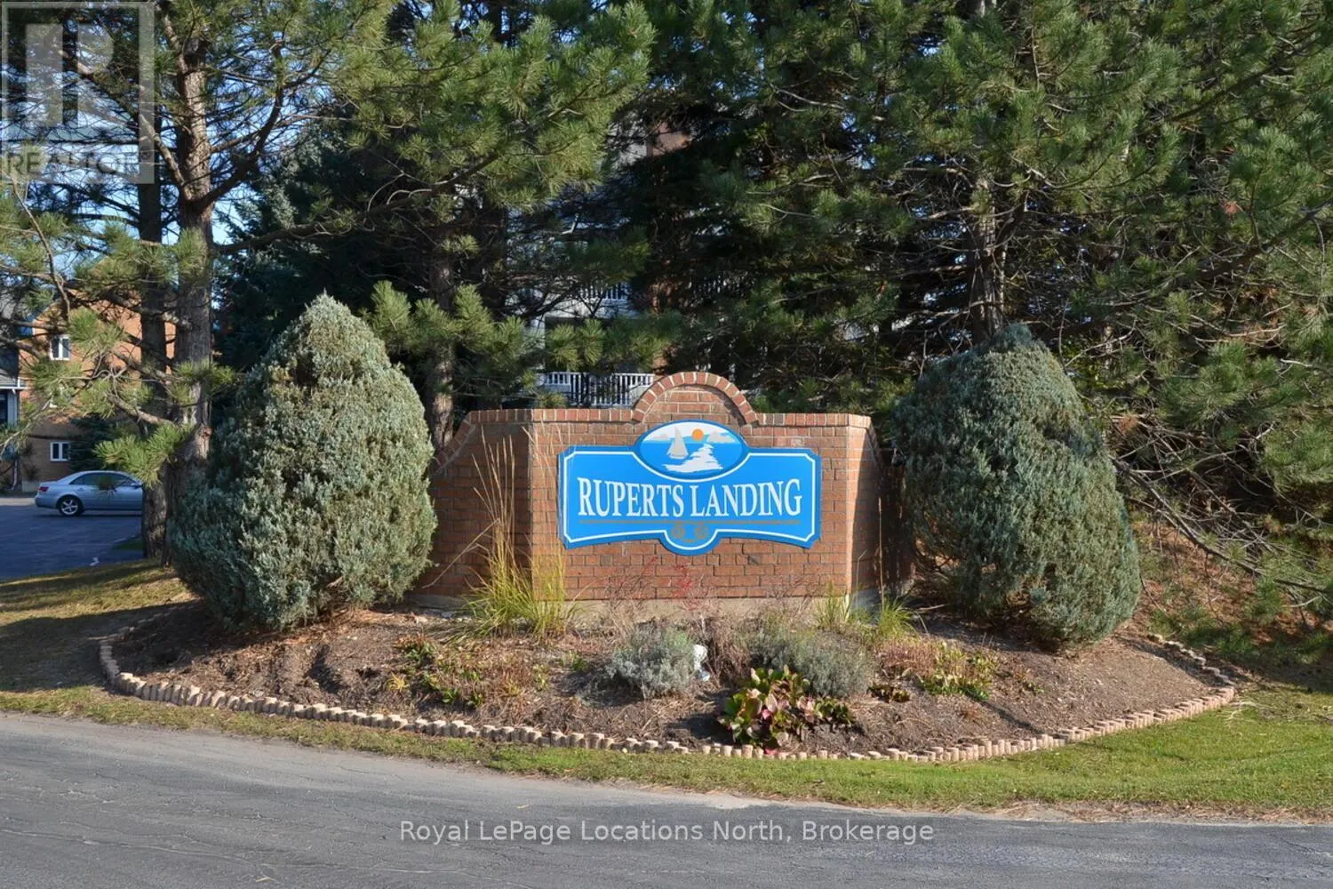 153 - 30 RAMBLINGS WAY, #153