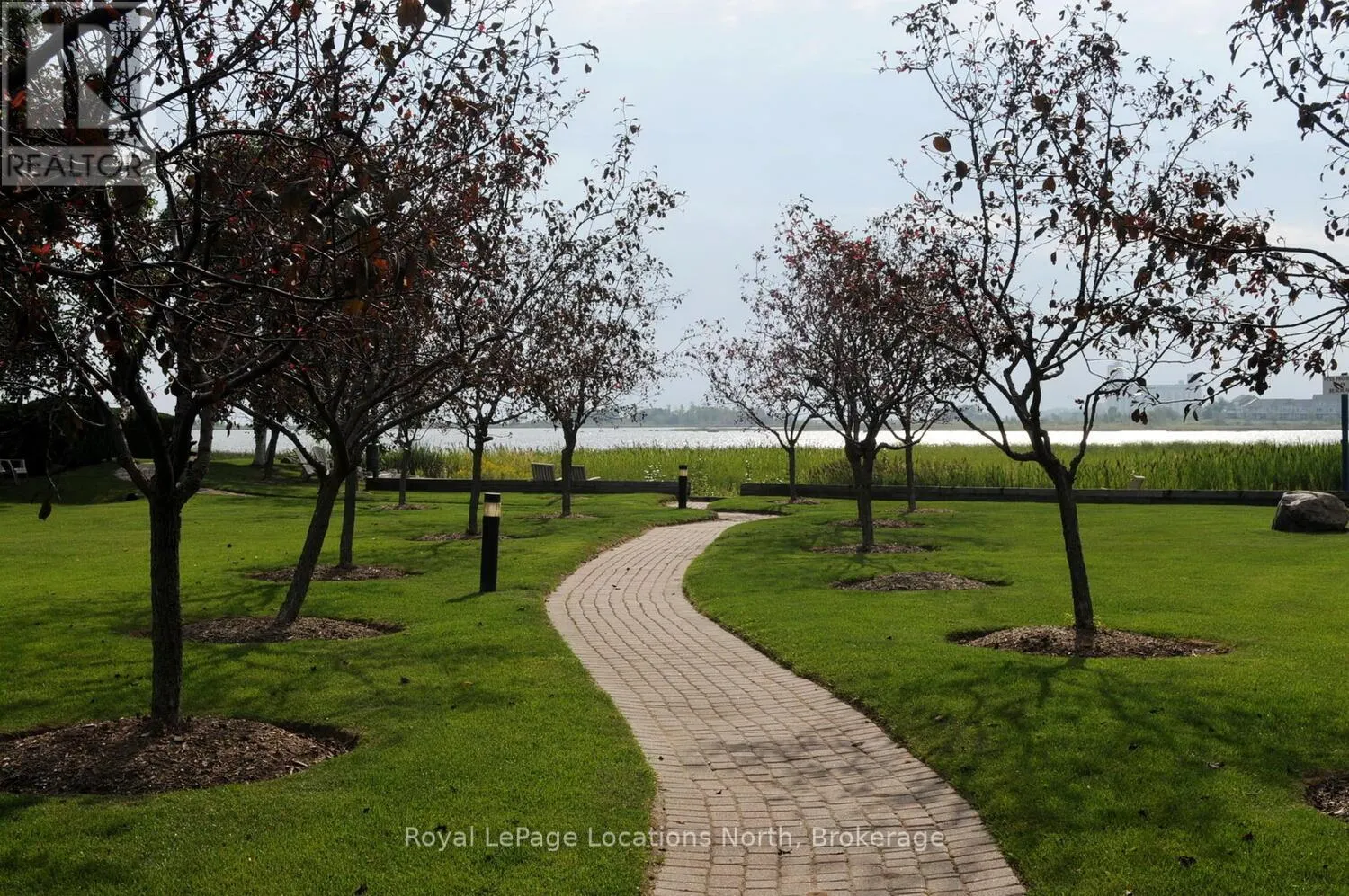153 - 30 RAMBLINGS WAY, #153