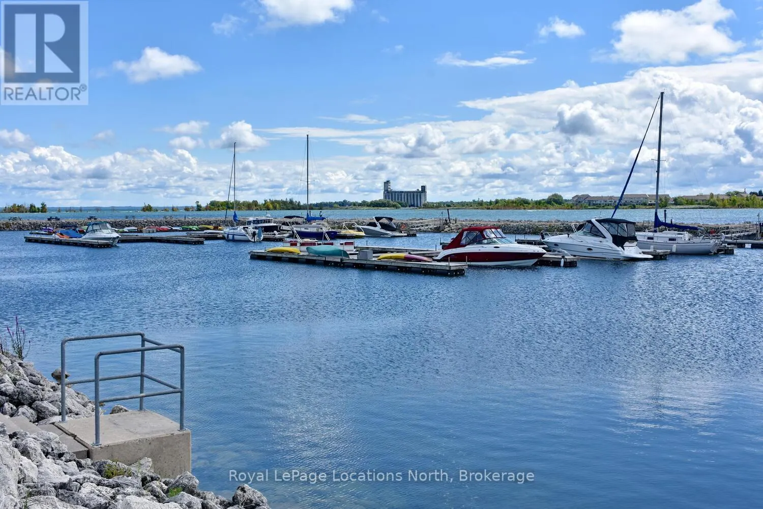 153 - 30 RAMBLINGS WAY, #153