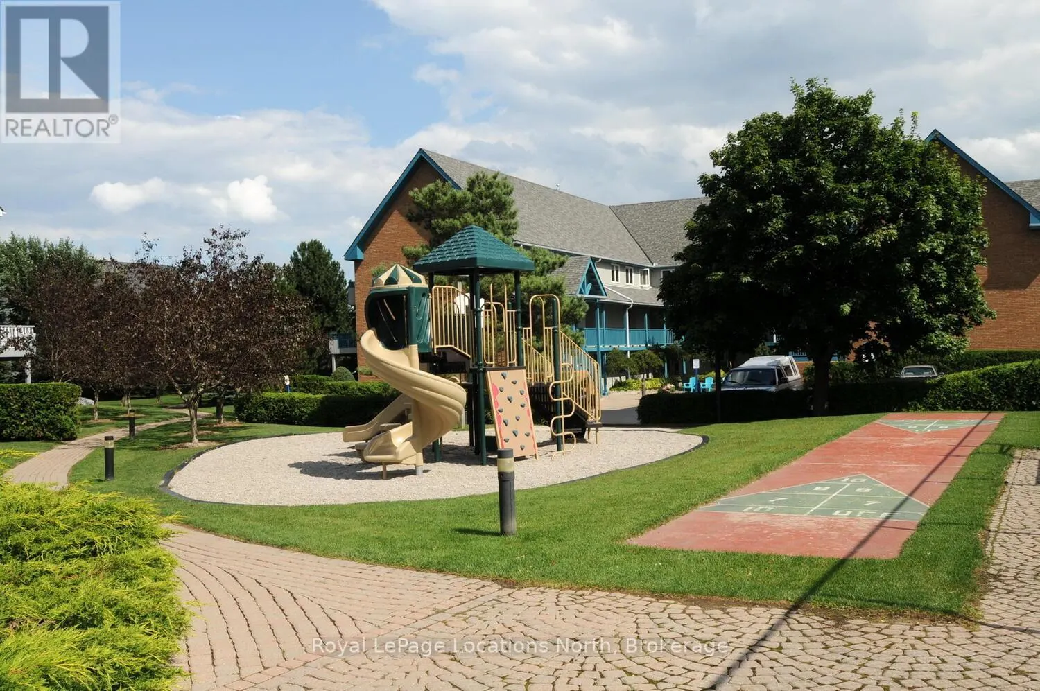 153 - 30 RAMBLINGS WAY, #153