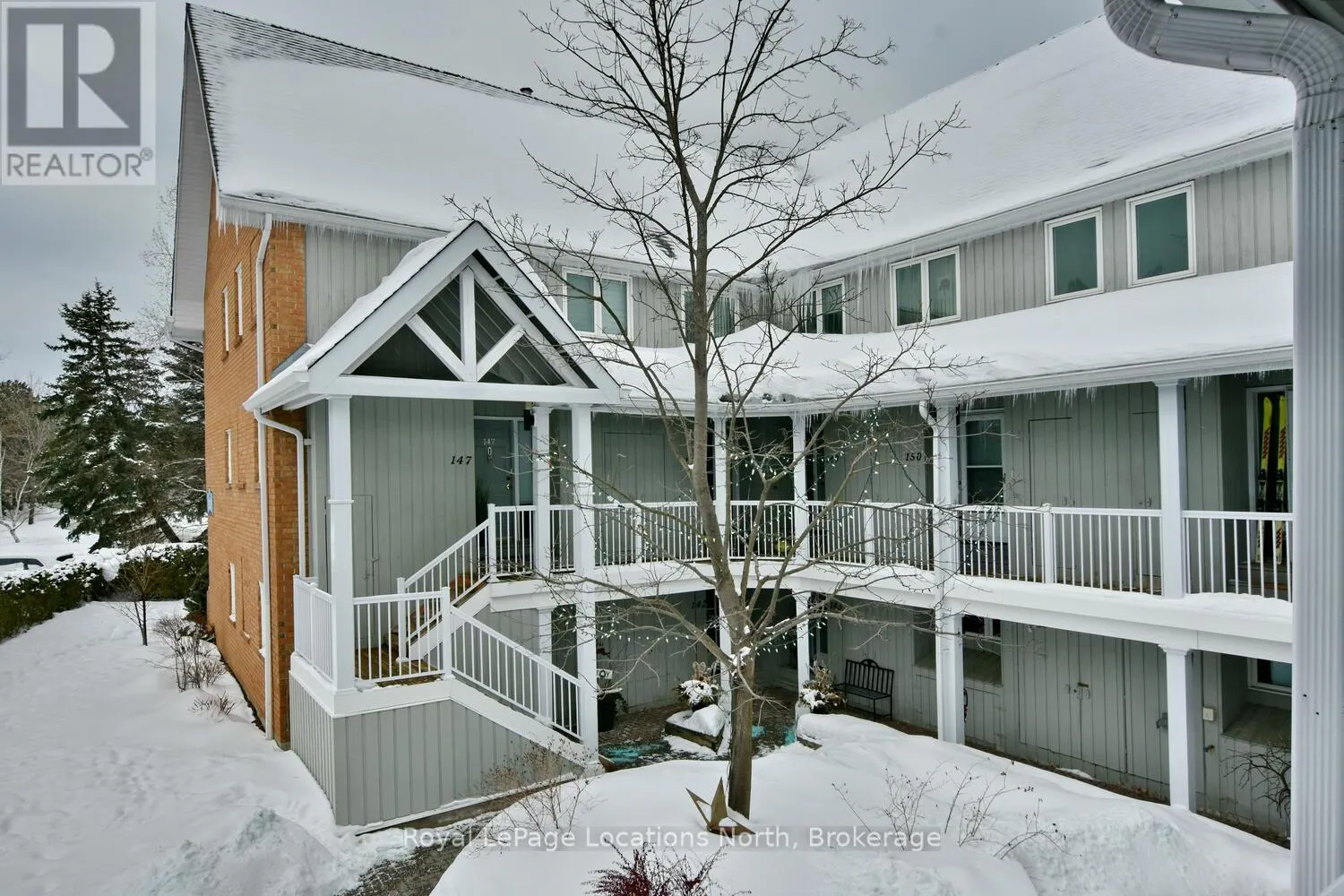 153 - 30 RAMBLINGS WAY, #153