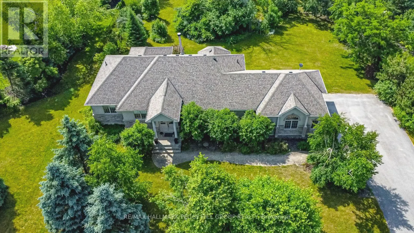 32 BASSWOOD CIRCLE