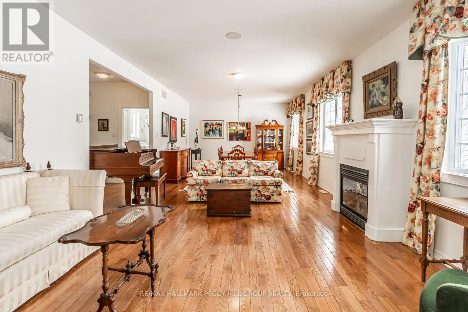 32 BASSWOOD CIRCLE