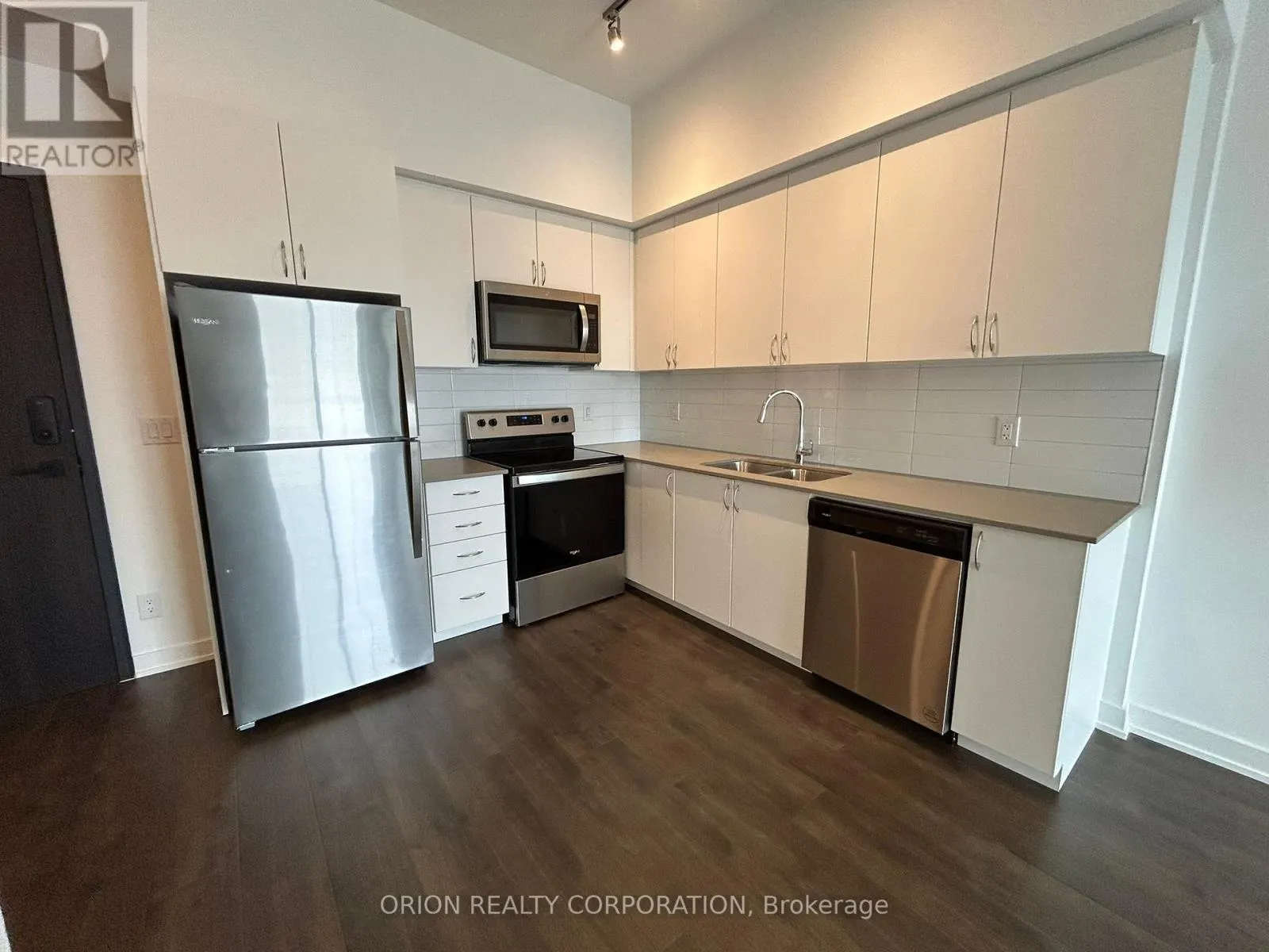 1103 - 56 LAKESIDE TERRACE
