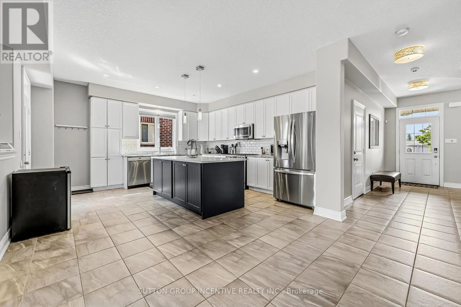 22 BRITANNIC LANE