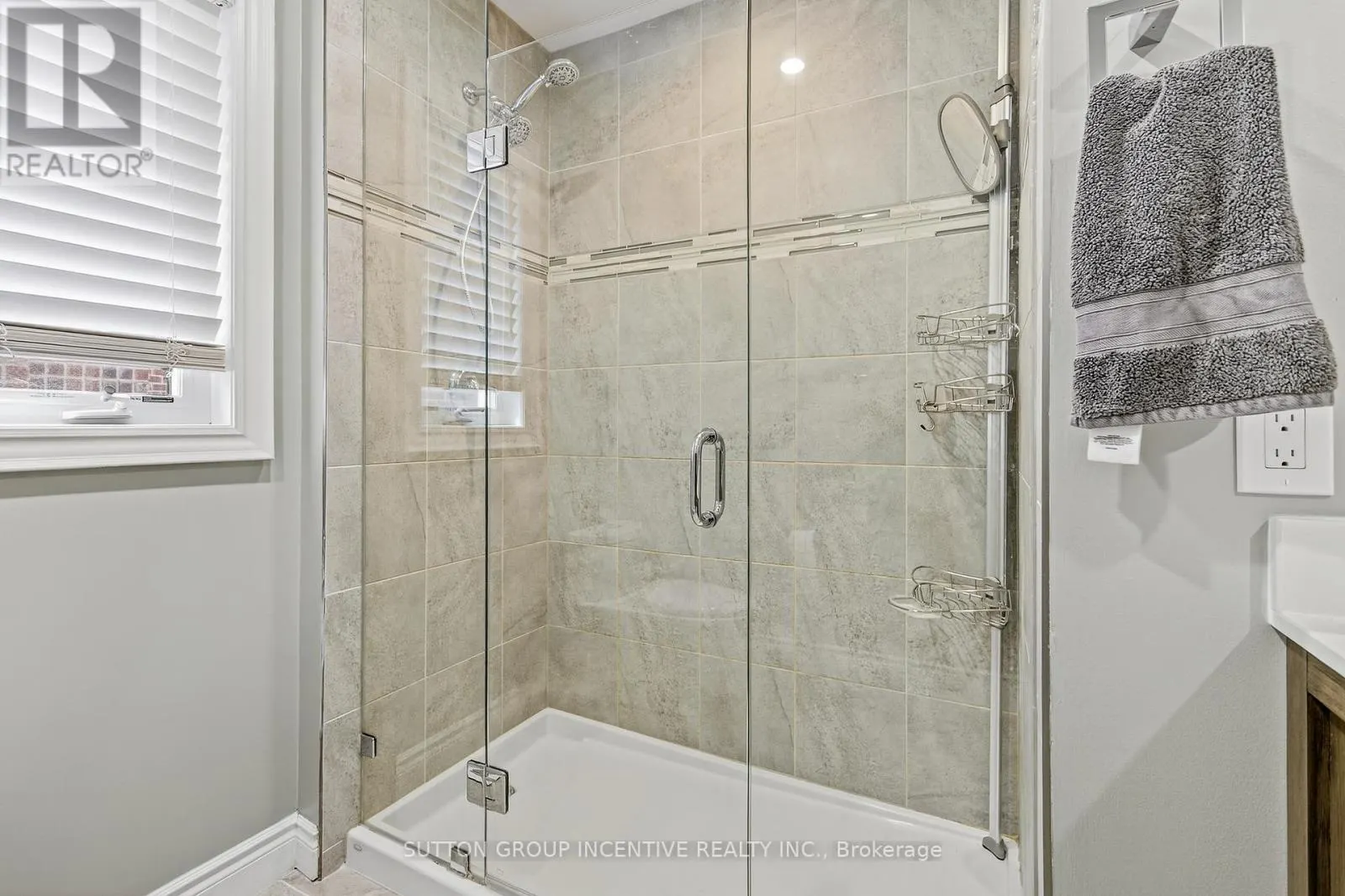 22 BRITANNIC LANE
