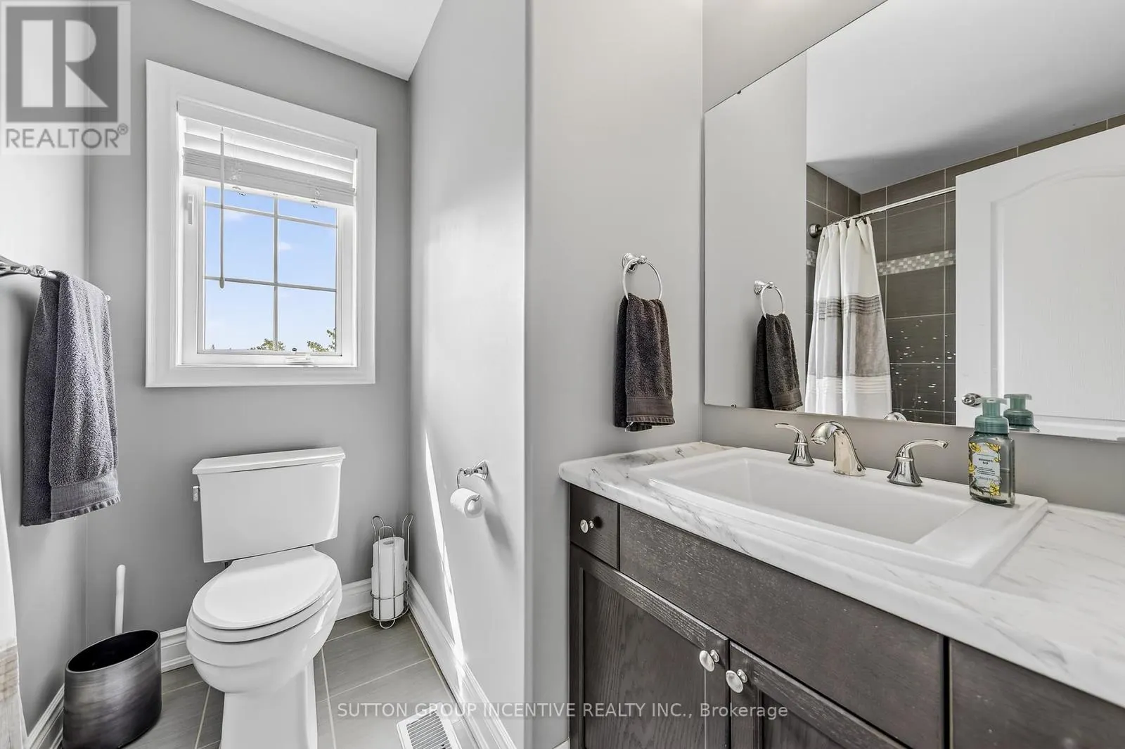 22 BRITANNIC LANE