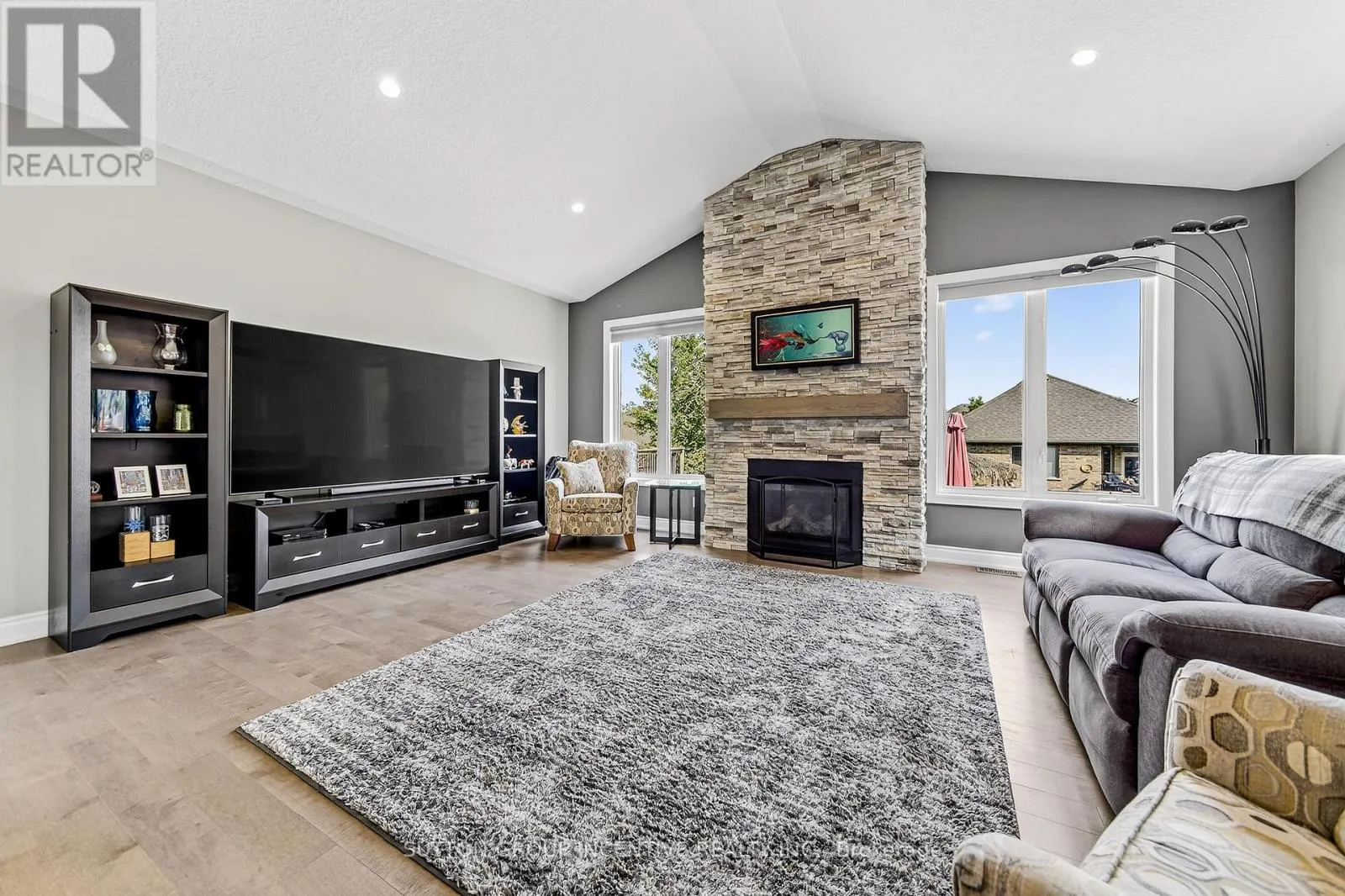 22 BRITANNIC LANE