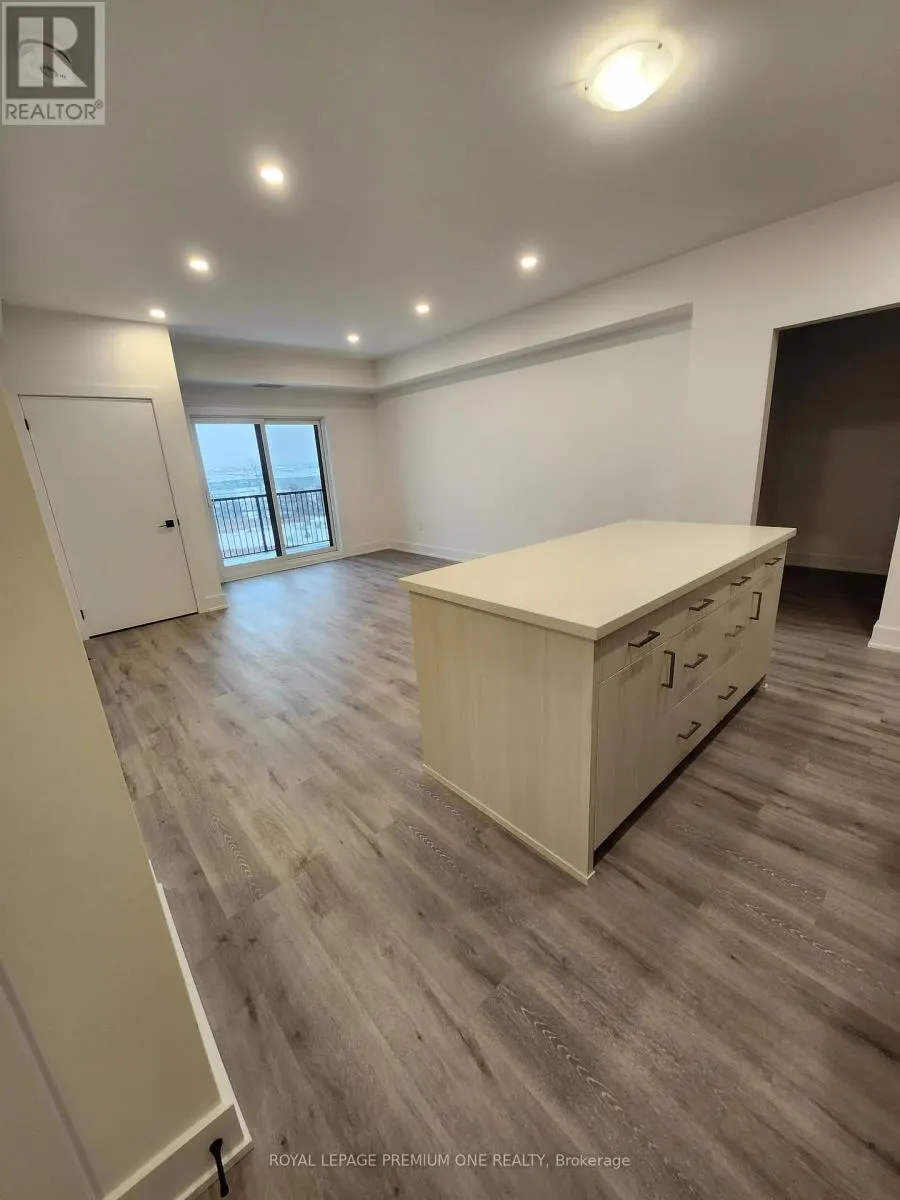 208 - 1 CHEF LANE