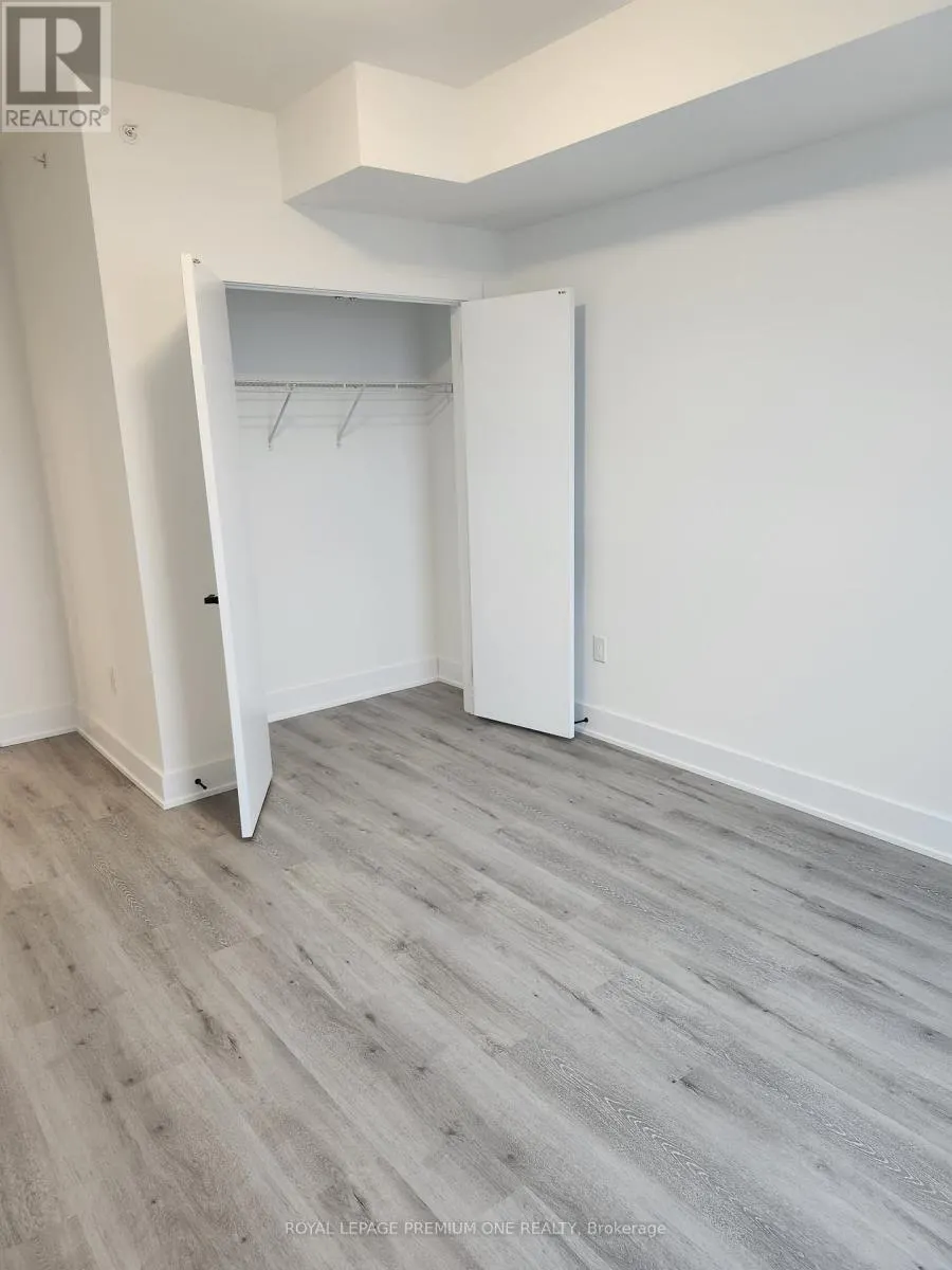 208 - 1 CHEF LANE