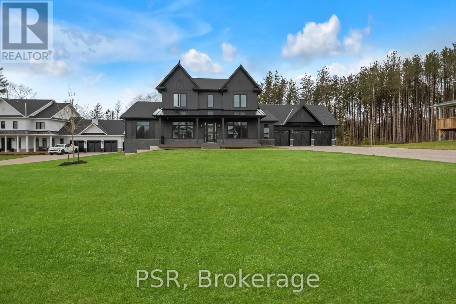 72 GEORGIAN GRANDE DRIVE