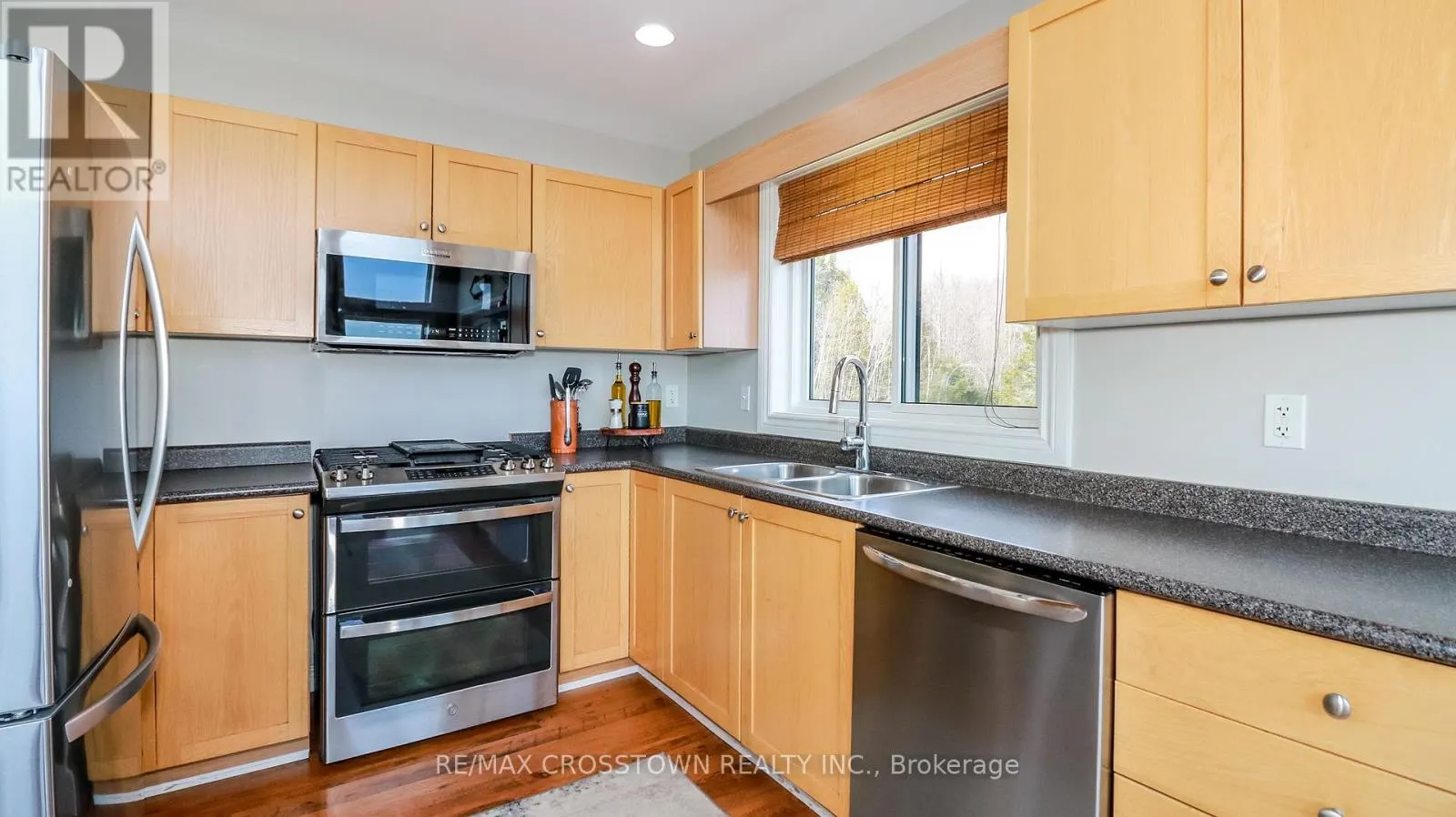 3093 SANDY BEND