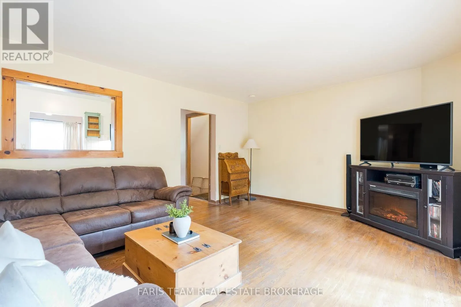67 GIBBARD CRESCENT