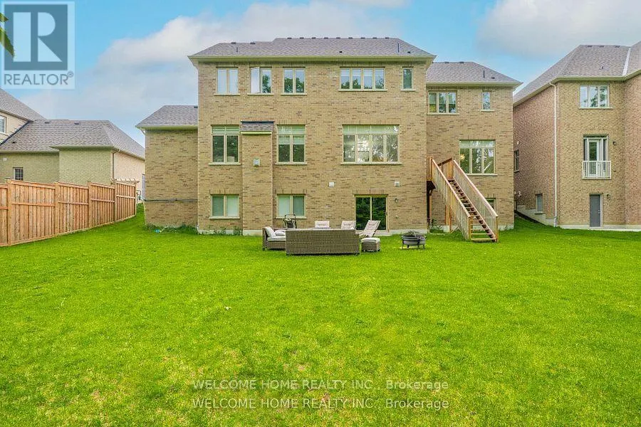 65 REDMOND CRESCENT