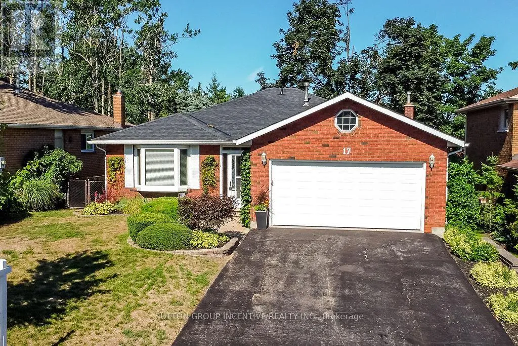 17 KENNY CRESCENT