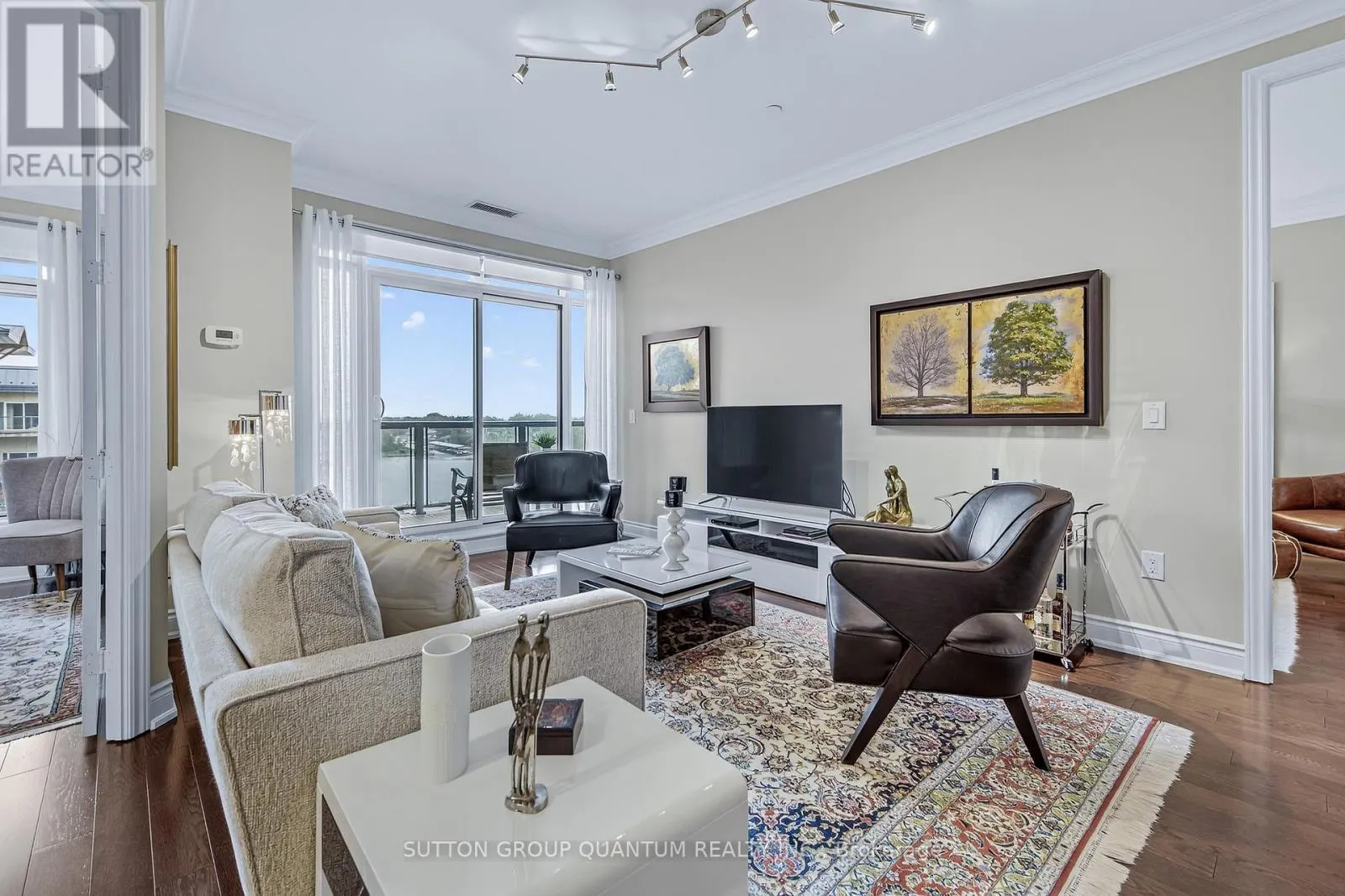 606 - 90 ORCHARD POINT ROAD
