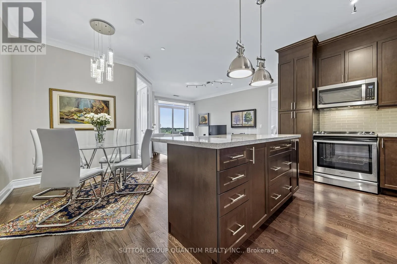 606 - 90 ORCHARD POINT ROAD