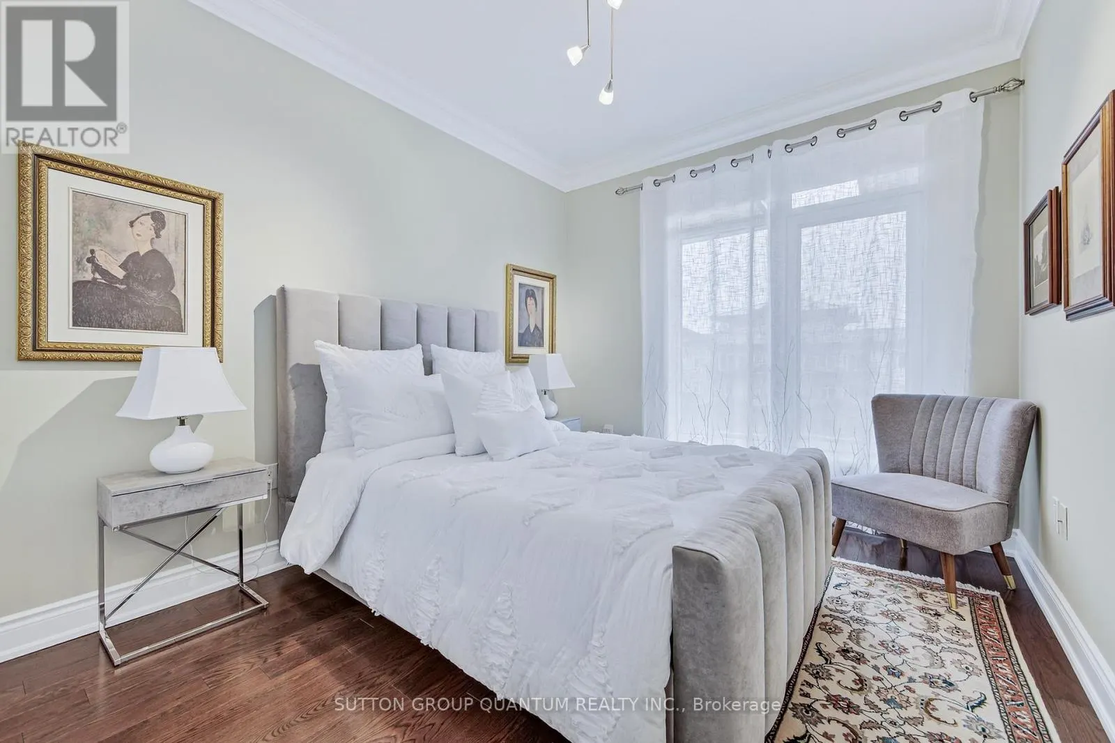 606 - 90 ORCHARD POINT ROAD