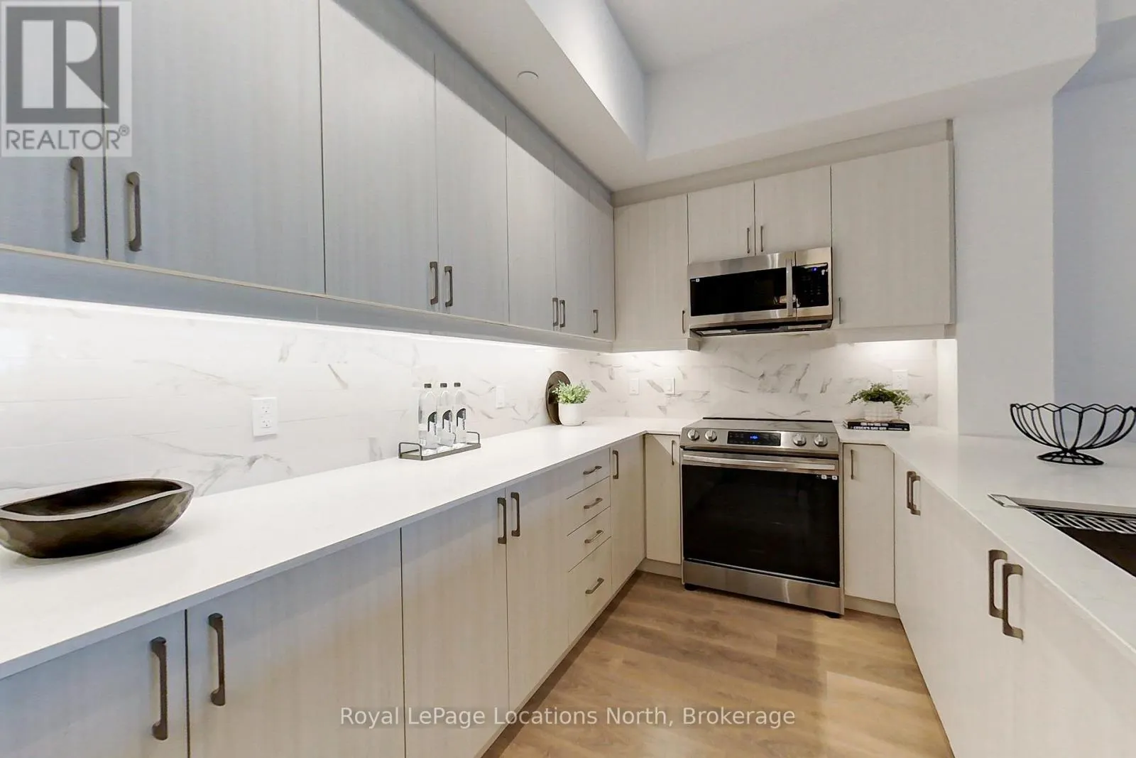 525 - 1 HUME STREET, #525