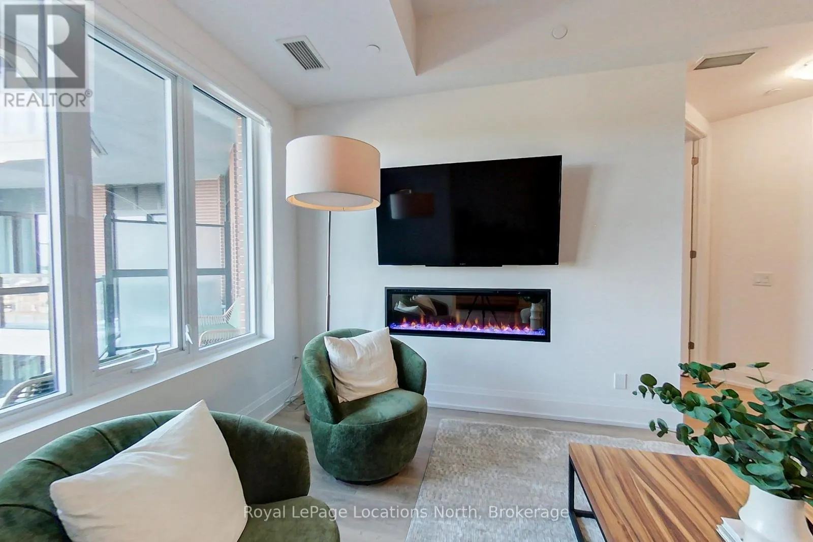 525 - 1 HUME STREET, #525