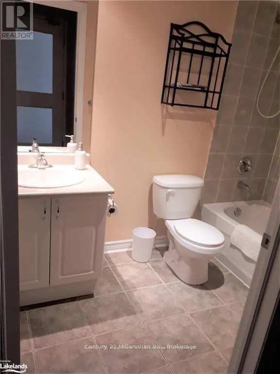 101 - 1 BRANDY LANE DRIVE, #101