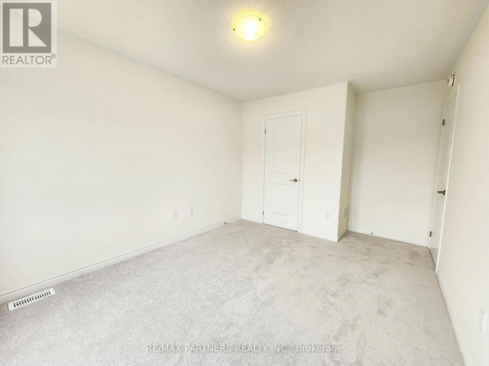 136 GREER STREET