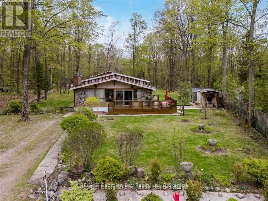 25 TALL PINES DRIVE W