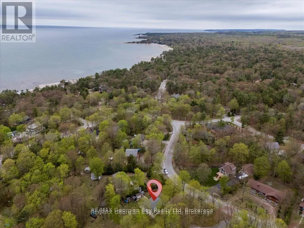 25 TALL PINES DRIVE W