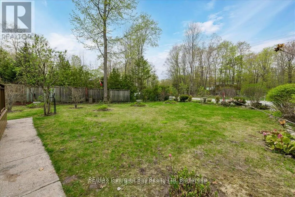 25 TALL PINES DRIVE W