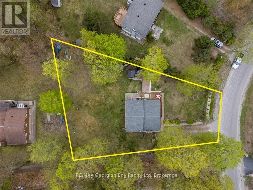 25 TALL PINES DRIVE W