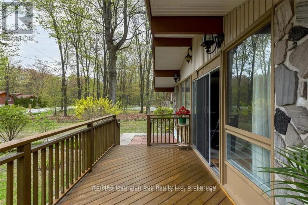 25 TALL PINES DRIVE W