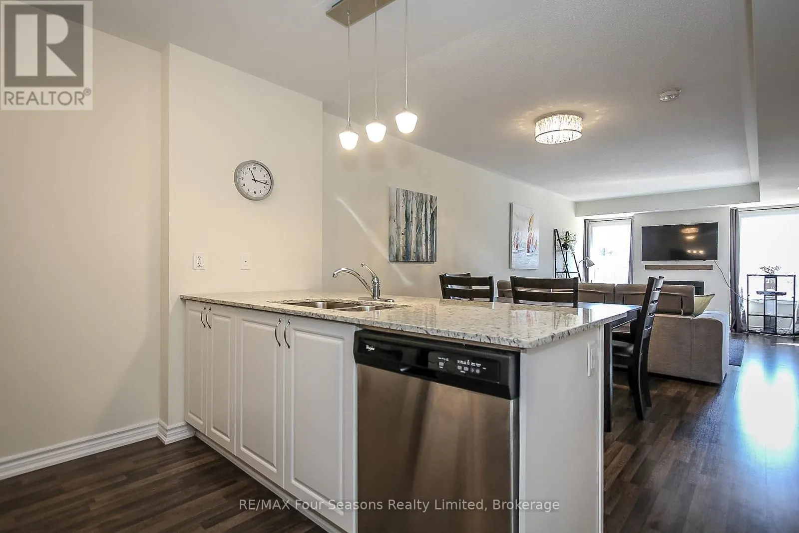 207 - 5 ANCHORAGE CRESCENT, #207