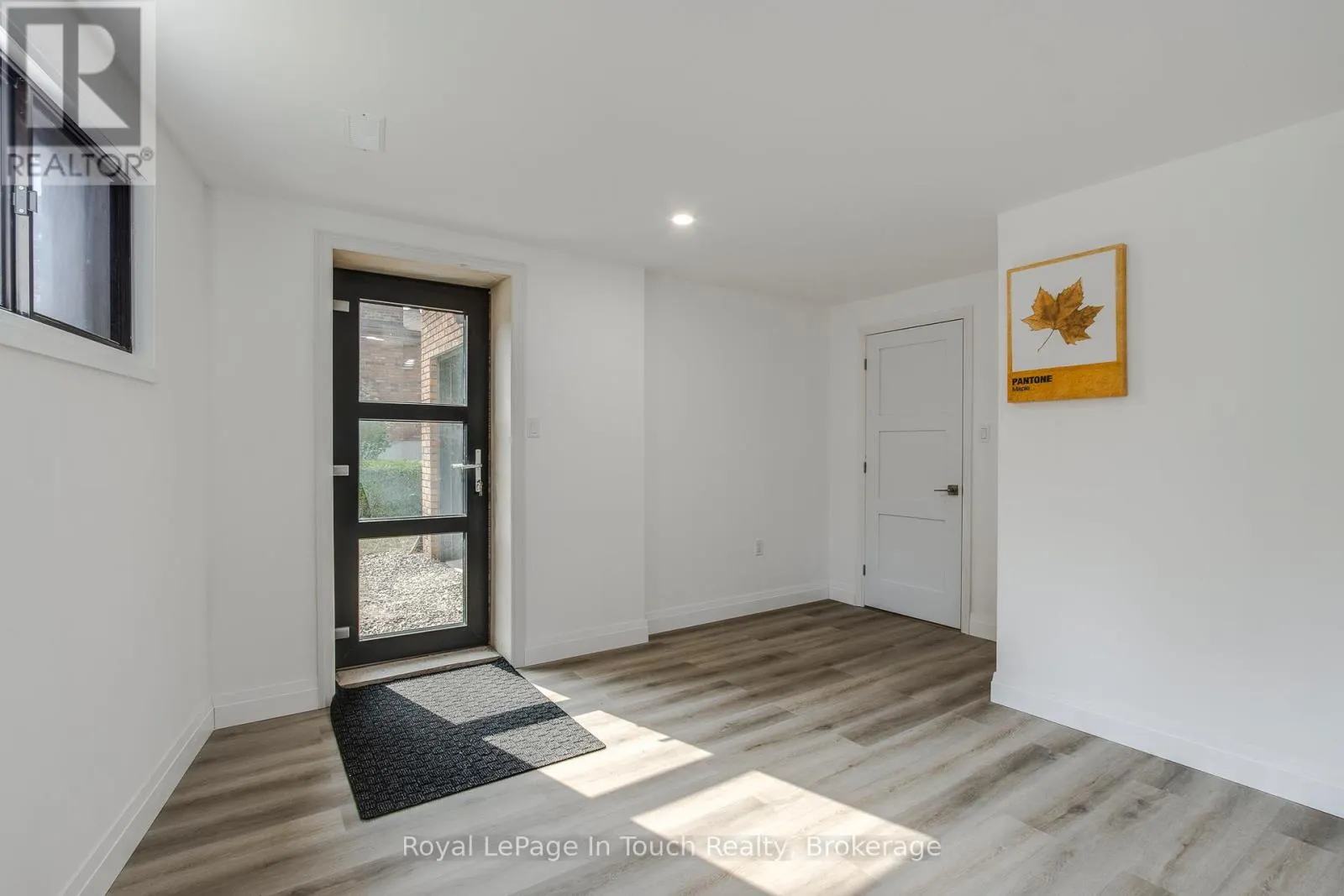 26 GLEN CEDAR DRIVE