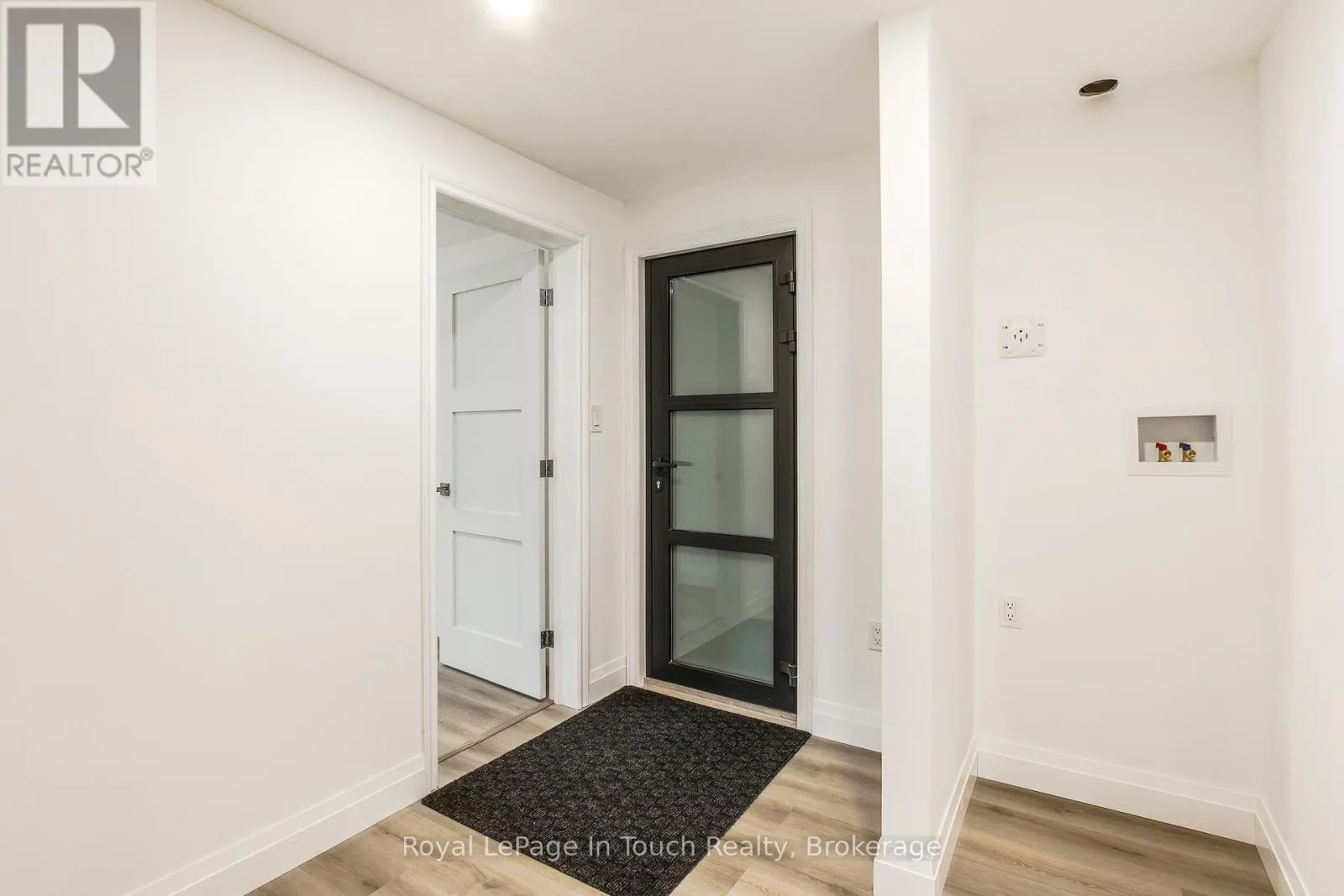 26 GLEN CEDAR DRIVE