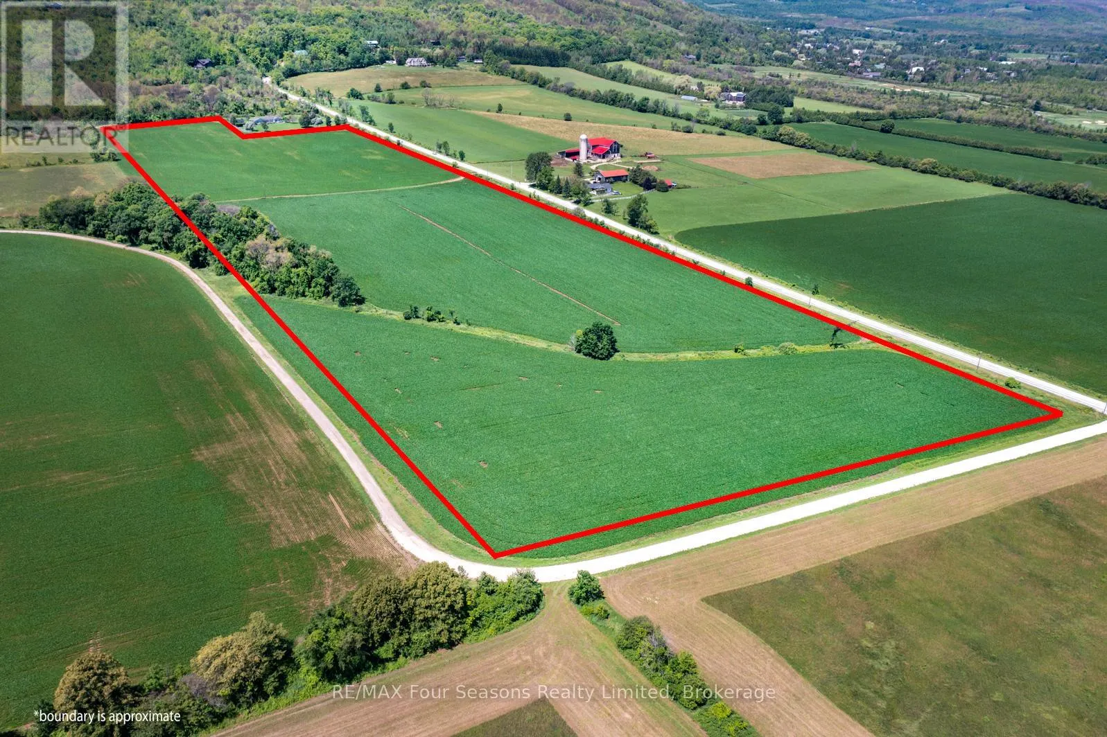 8483 36/37 NOTTAWASAGA SIDE ROAD