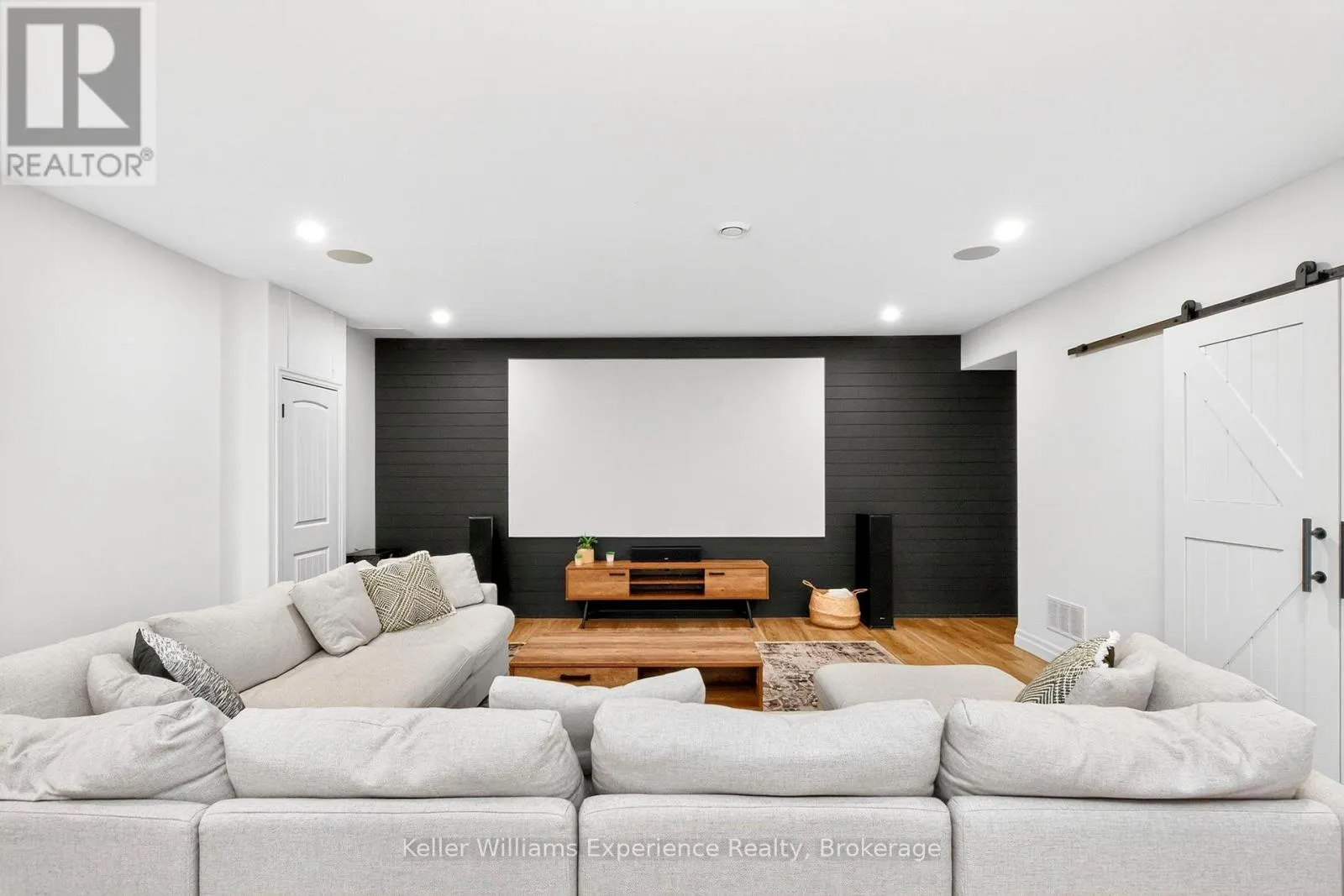 94 WINDERMERE CIRCLE
