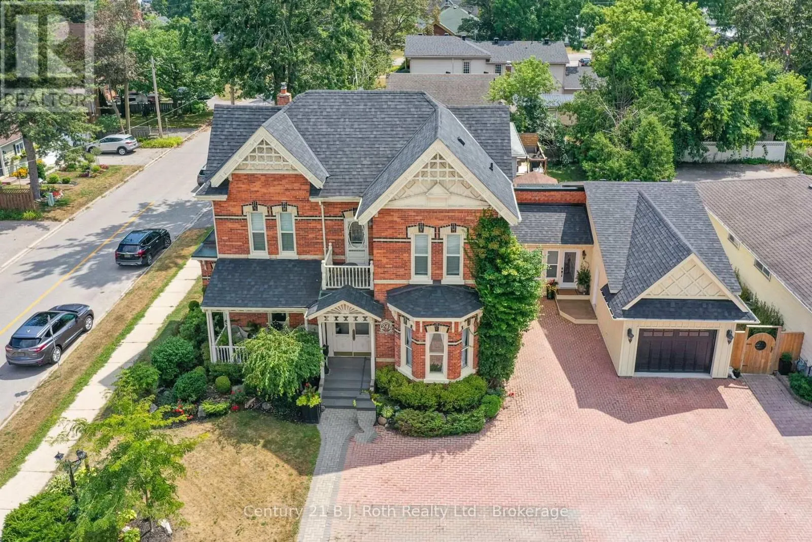 241 MISSISSAGA STREET W