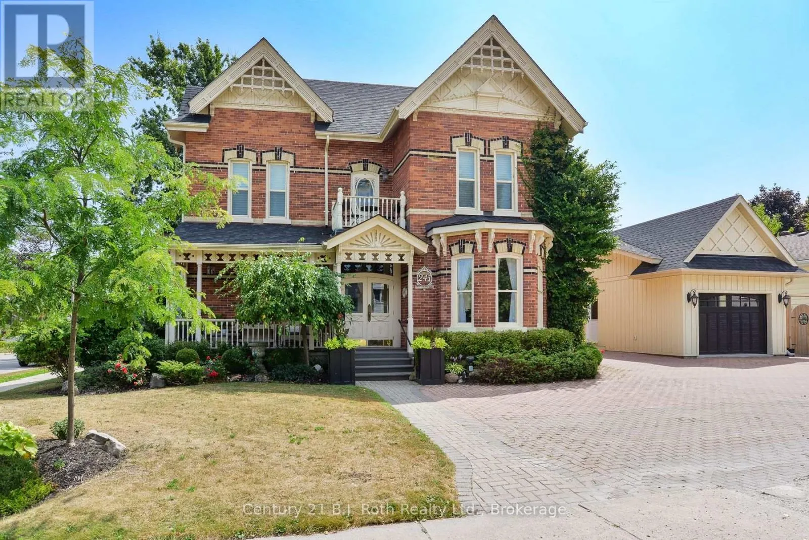 241 MISSISSAGA STREET W