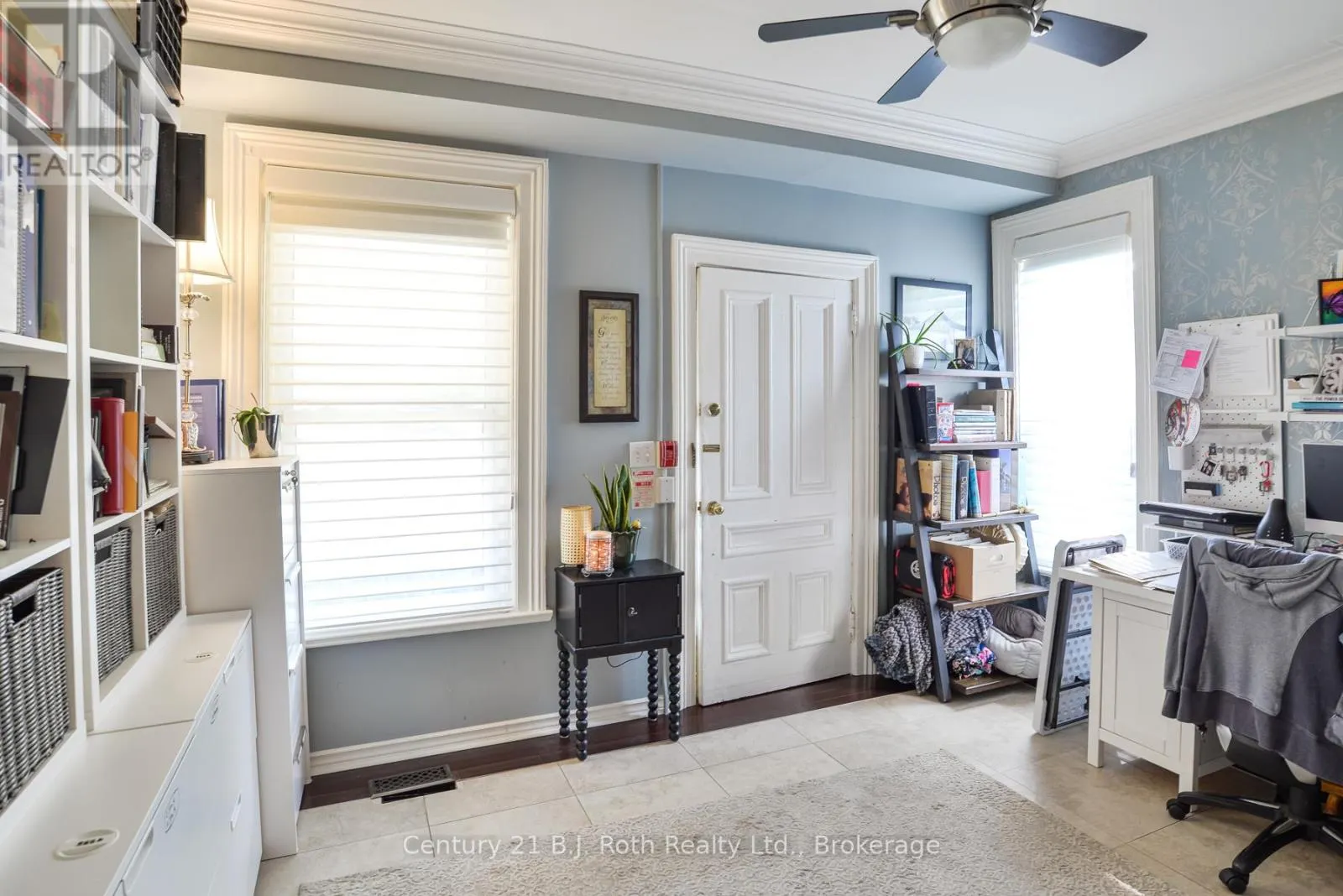 241 MISSISSAGA STREET W