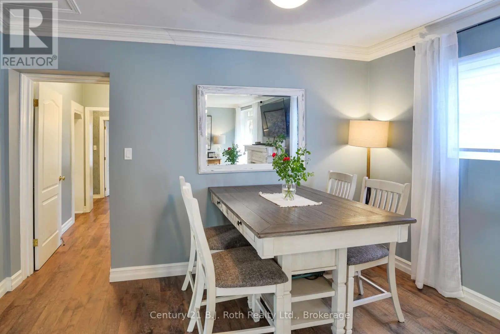 241 MISSISSAGA STREET W