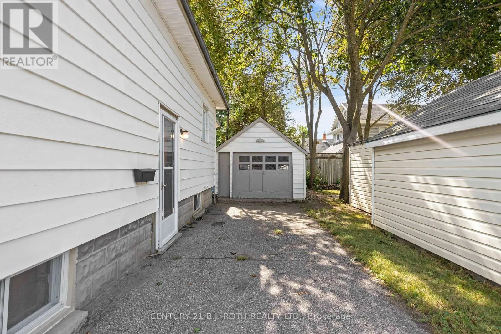 341 NOTTAWASAGA STREET